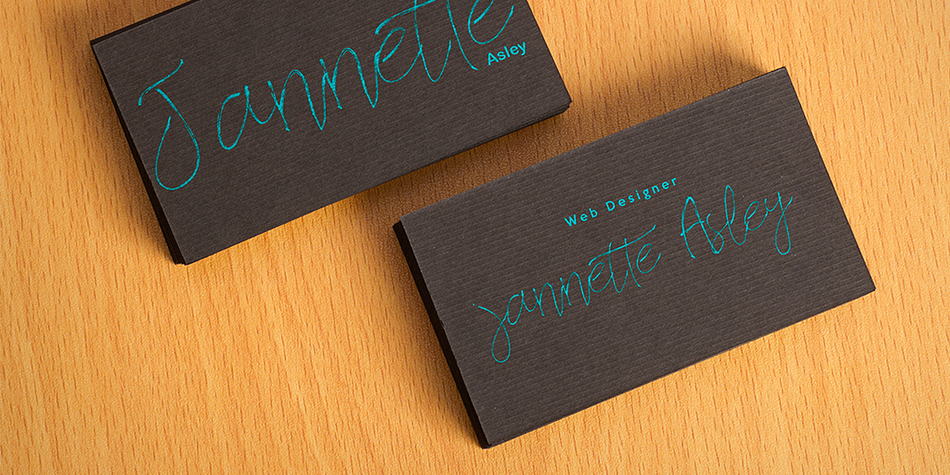 Displaying the beauty and characteristics of the Hollidays font family.