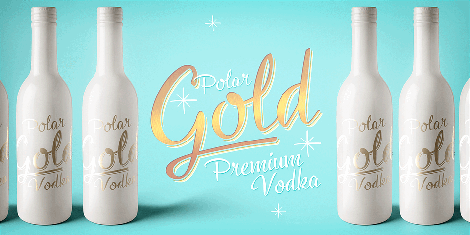 Cold Brew is based on hand drawn letters polished with care to retain the vivid appearance of ink brush.