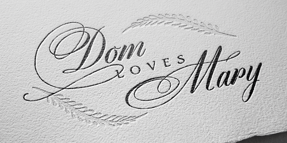 The DomLovesMary font family has all you need to create unique, custom stationery products.
