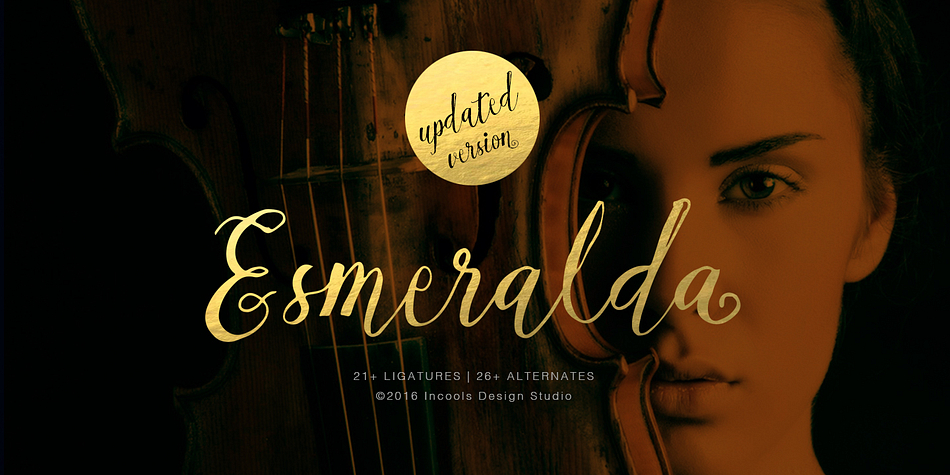 Esmeralda is neoclasiccal decorative script font.
