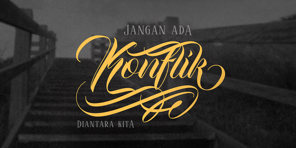 Displaying the beauty and characteristics of the Bandung font family.